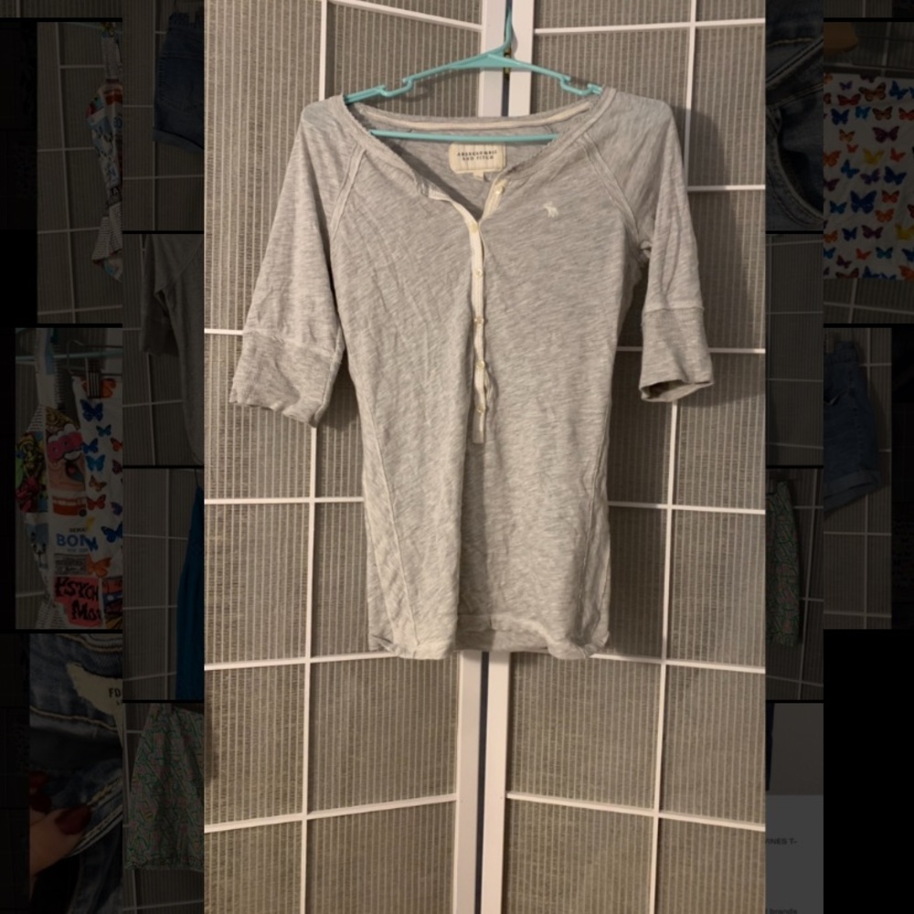 GREY ABROCROMBIE TOP